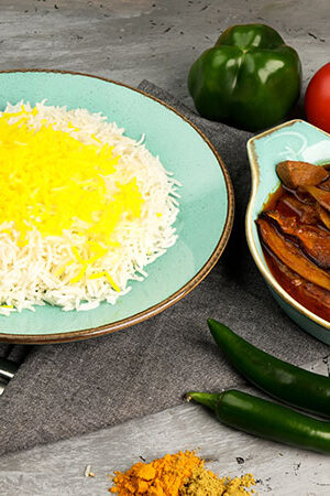 صالونة باذنجان مع لحم + أرز أبيض